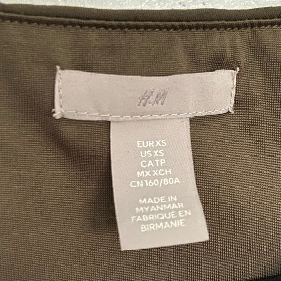 H&M xs green slim fit maxi dress army green - Picture 4 of 4